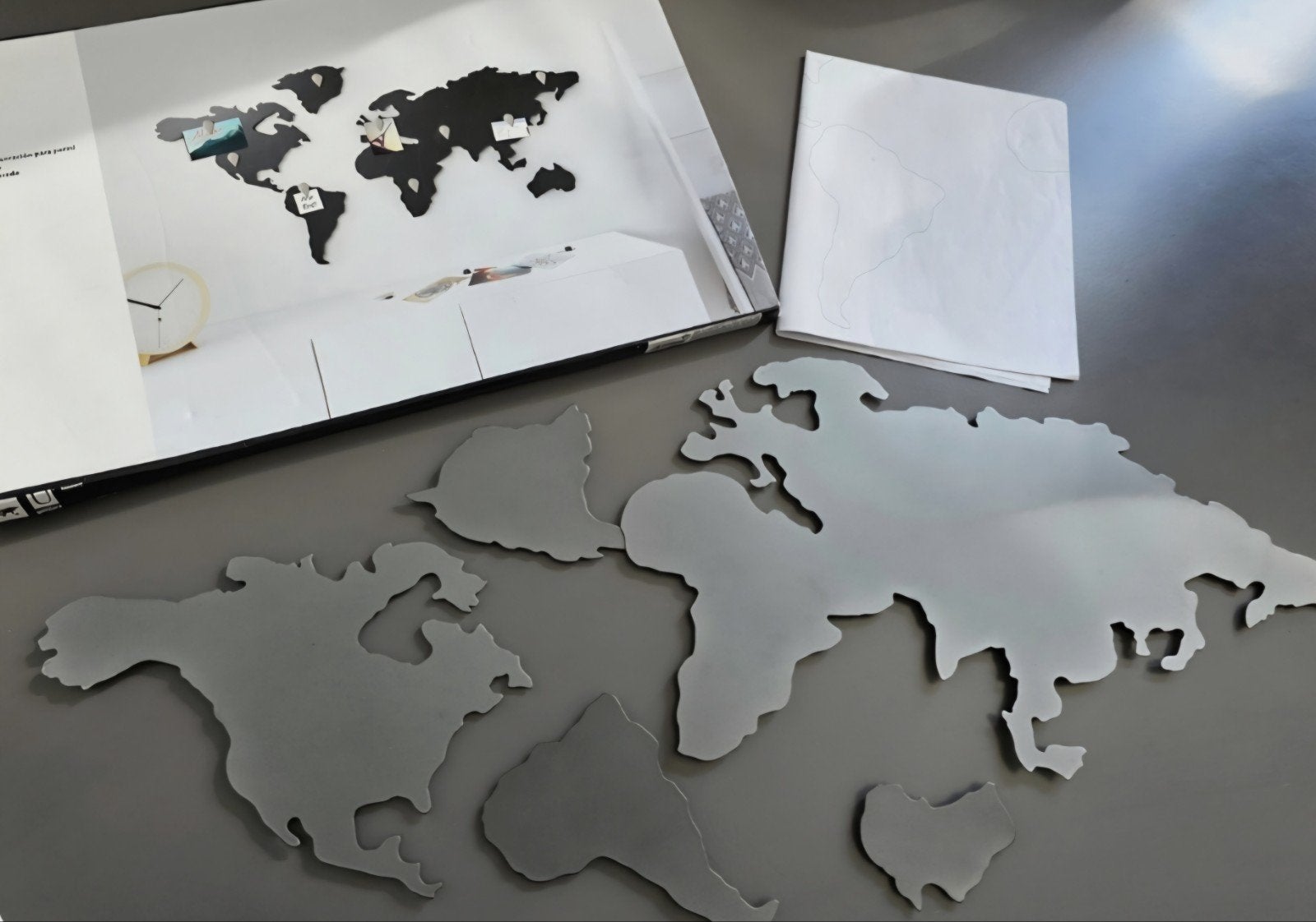 Umbra magnetische wereldkaart, Ophalen of Verzenden, Zo goed als nieuw