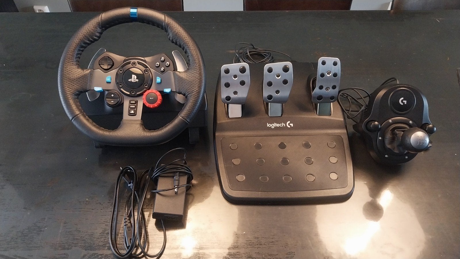 Logitech G29 Driving force - Race stuur + pedalen + shifter, Spelcomputers en Games, Ophalen, Zo goed als nieuw, Stuur of Pedalen