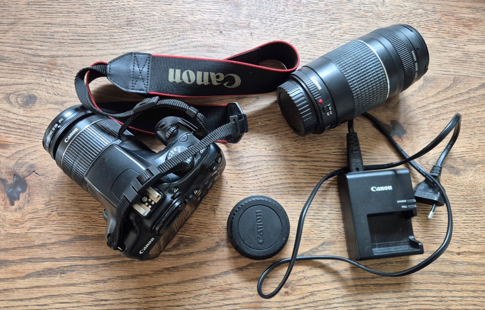 Canon EOS 1100D Spiegelreflexcamera met 2 lenzen en tas, Audio, Tv en Foto, Fotocamera's Digitaal, Gebruikt, Spiegelreflex, Canon