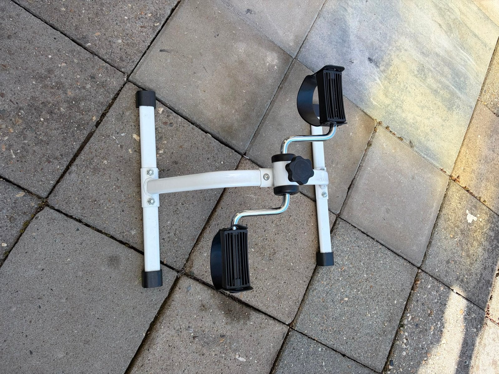 Compacte stoelfiets voor thuisgebruik, Ophalen, Armen, Zo goed als nieuw, Metaal