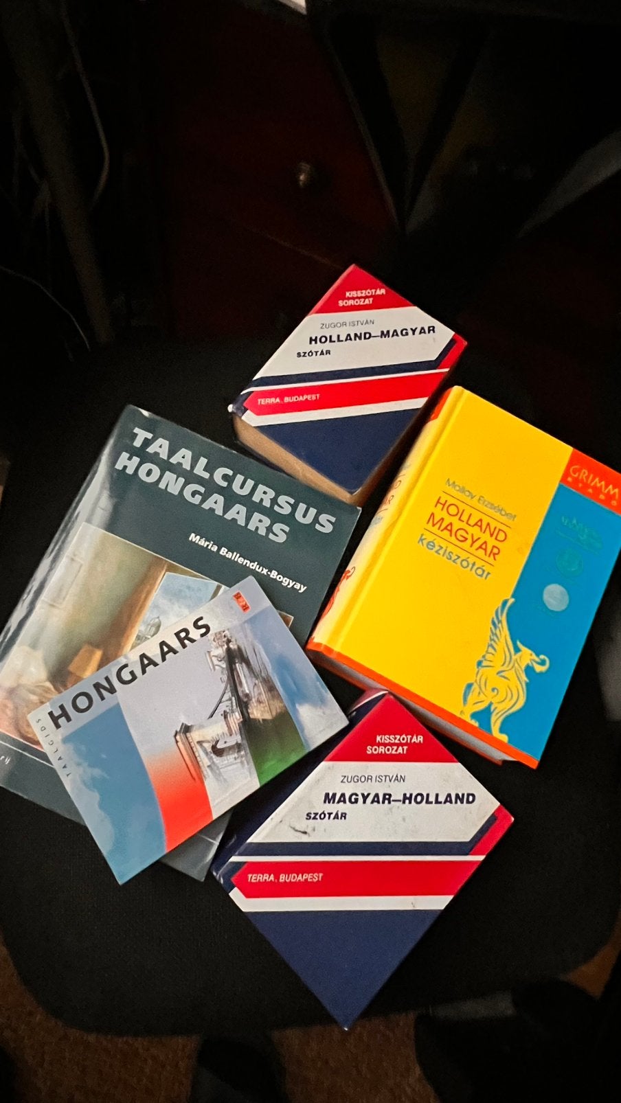 Diverse Hongaarse boeken, Boeken, Ophalen of Verzenden, Gelezen