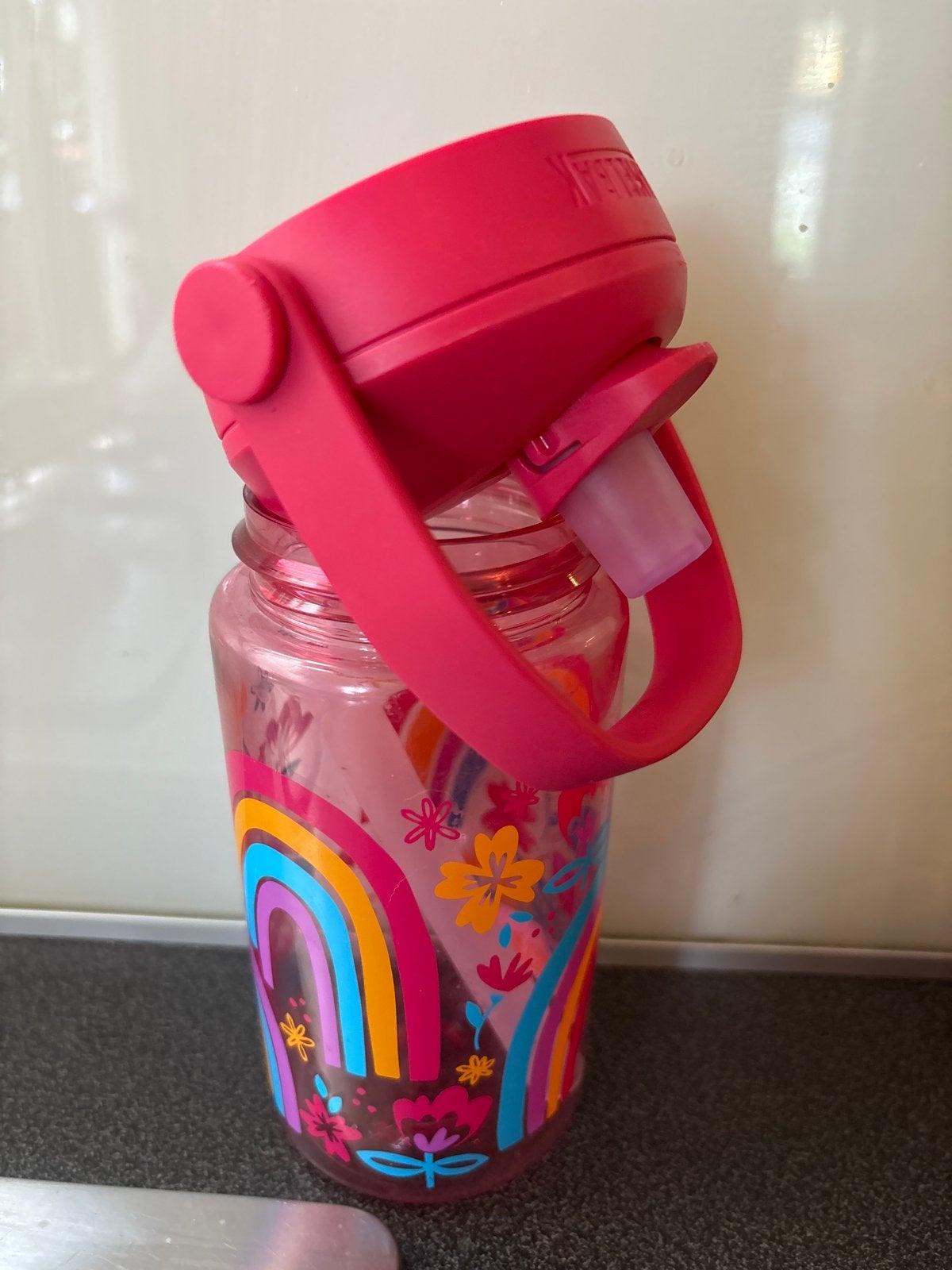 Camelbak drinkfles met regenboogprint, Ophalen of Verzenden, Zo goed als nieuw