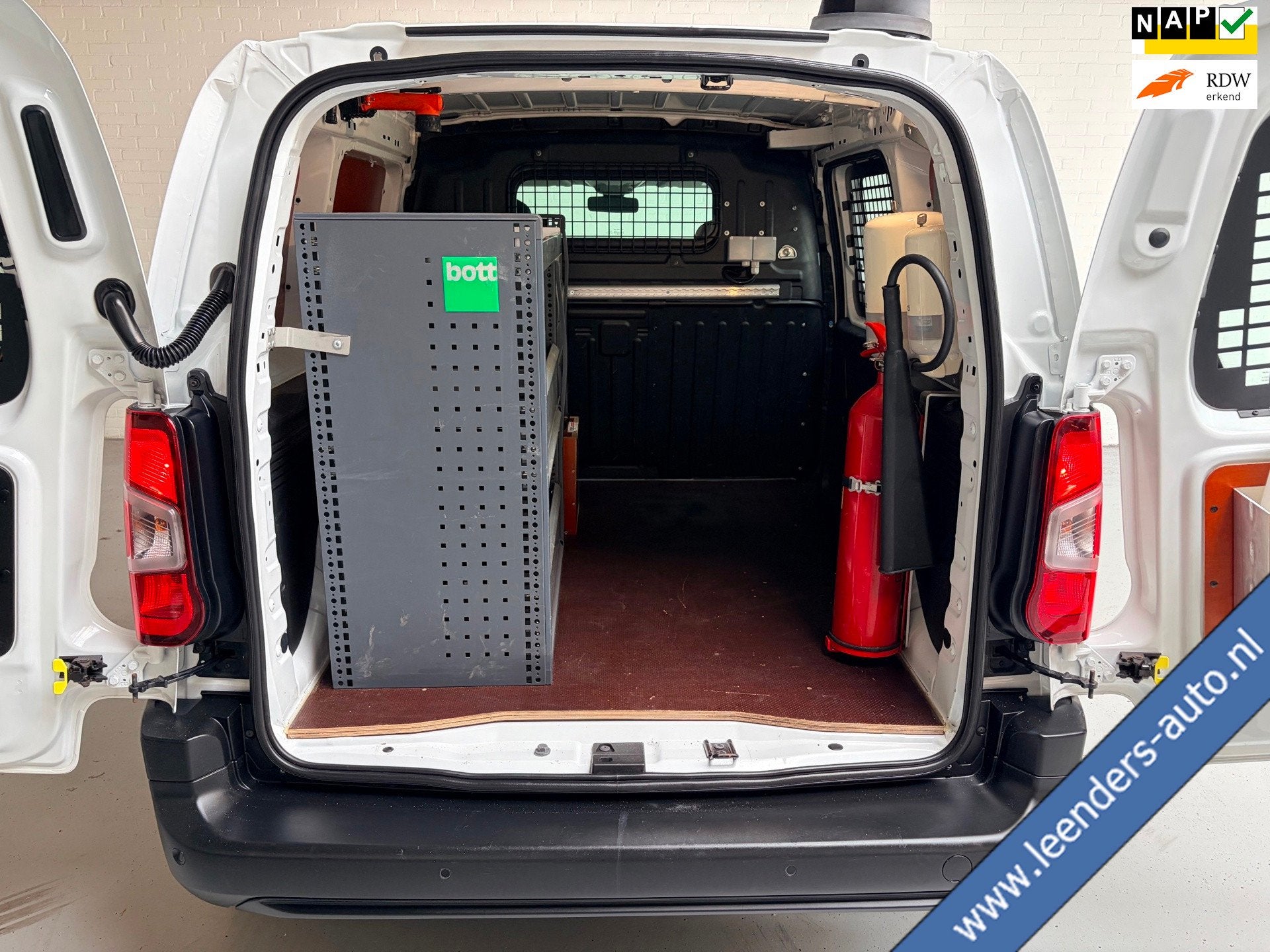 Citroen Berlingo Servicewagen 1.5 BlueHDI 100pk euro61 L1H1, Voorwielaandrijving, Stof, Gebruikt, 4 cilinders