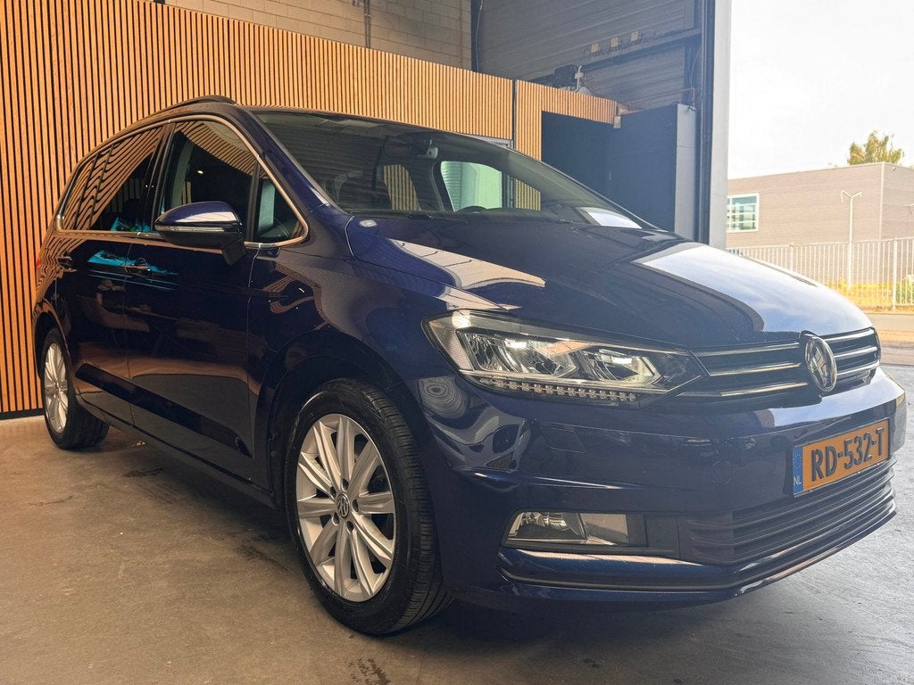 Volkswagen Touran 1.4 TSI Highline Business R 7P |Automaat|C, Auto's, Volkswagen, Stof, Gebruikt, 4 cilinders, 150 pk