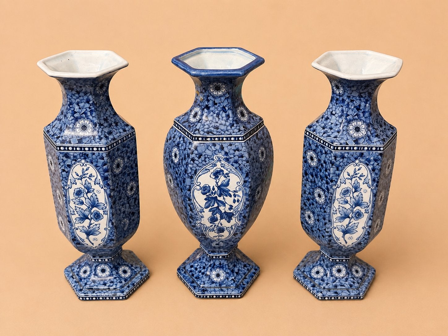 Prachtige antieke vazenset van Petrus Regout & Co. (32 cm), Ophalen