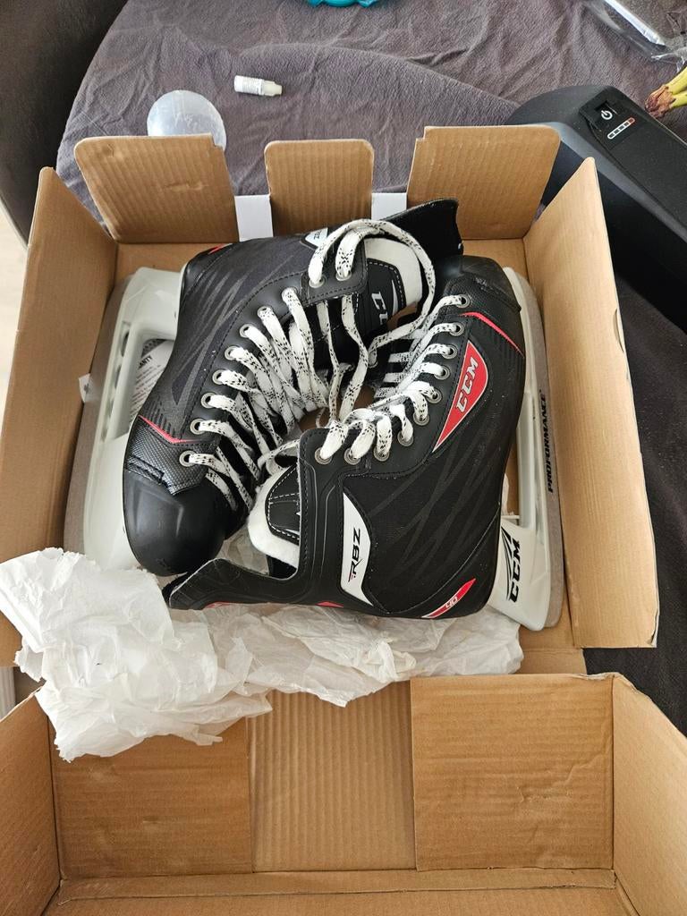 CCM ijshockey schaatsen unisex maat 44, Ophalen of Verzenden, Gebruikt, Schaatsen