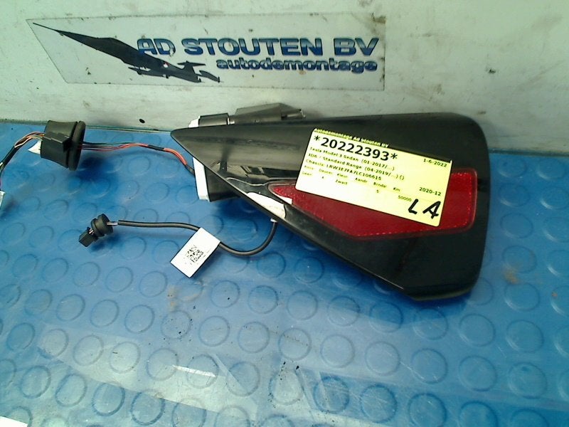 Reflector LA + Oplaadpunt stekker aanslu Model 3 2020