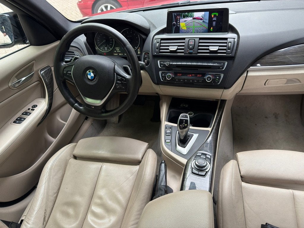 BMW 1-serie M135i xDrive l Xenon l Volleder l Navi l Cruise, Auto's, BMW, Euro 5, Gebruikt, Beige, 320 pk