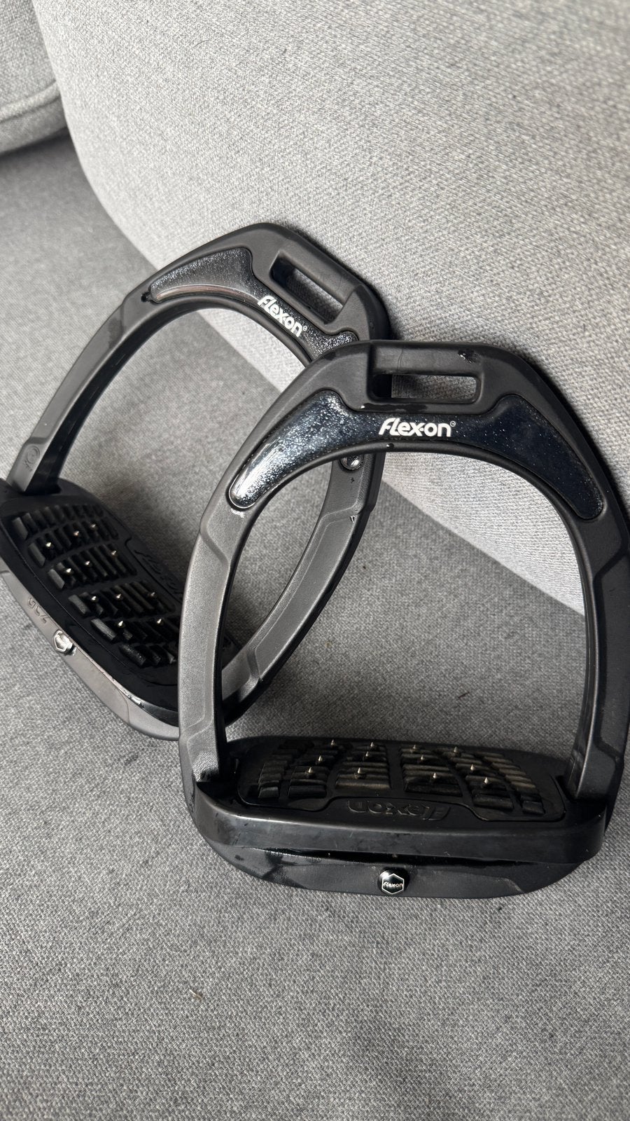 Flex-On composite stirrups, Dieren en Toebehoren, Paarden en Pony's | Overige Paardenspullen, Ophalen of Verzenden, Gebruikt, Springen
