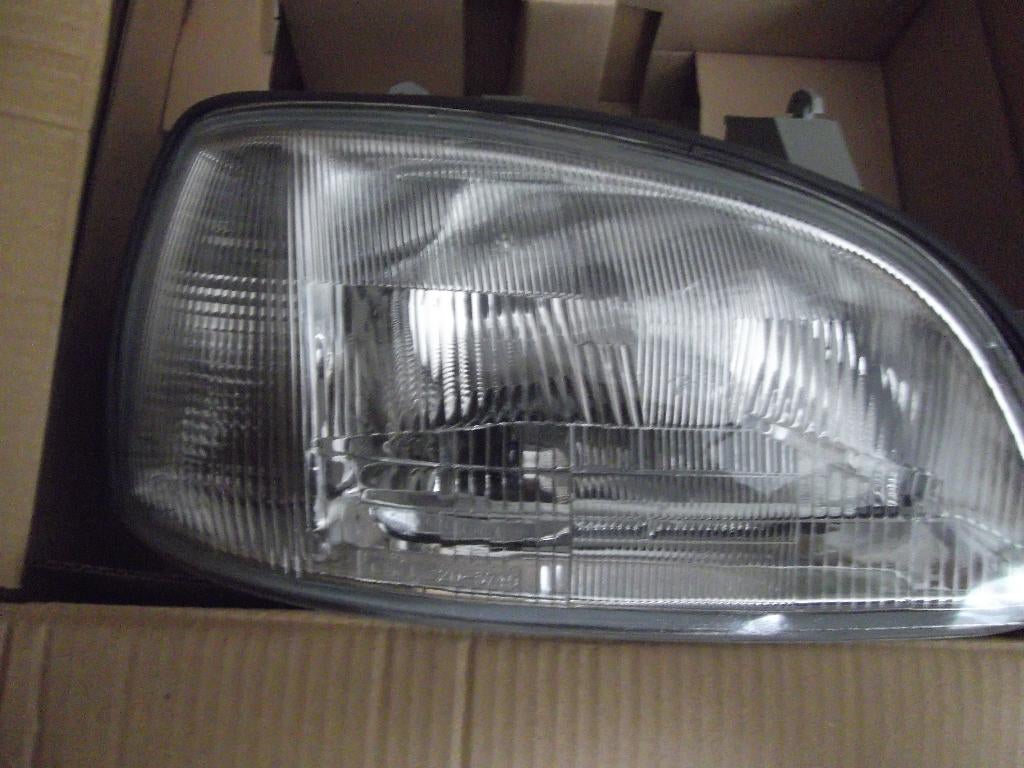 Koplamp rechts Renault Clio, Auto-onderdelen, Ophalen of Verzenden, Nieuw, Renault