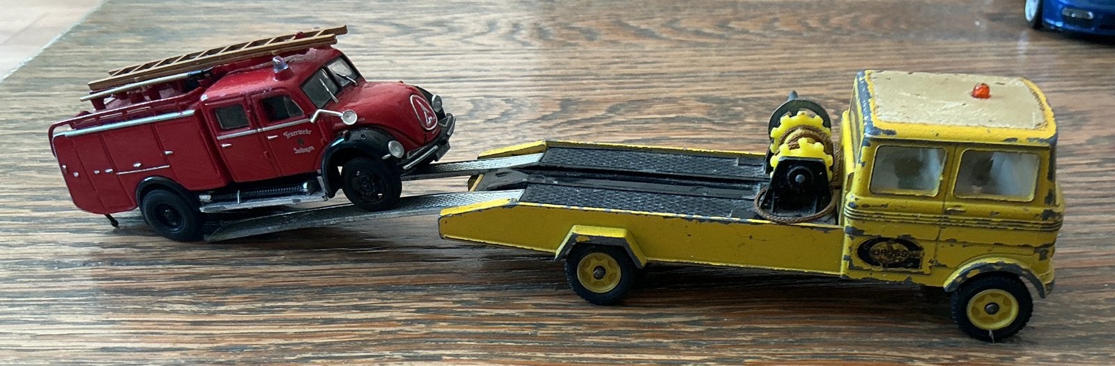 OUDE SIKU TAKELWAGEN COMPLEET MET GELEIDERS MERCEDES BENZ, Ophalen of Verzenden, Gebruikt, Bus of Vrachtwagen