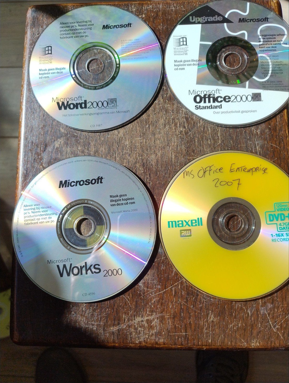 Microsoft Office en Works 2000/2007 CD's, Ophalen of Verzenden, Gebruikt, Microsoft, Windows