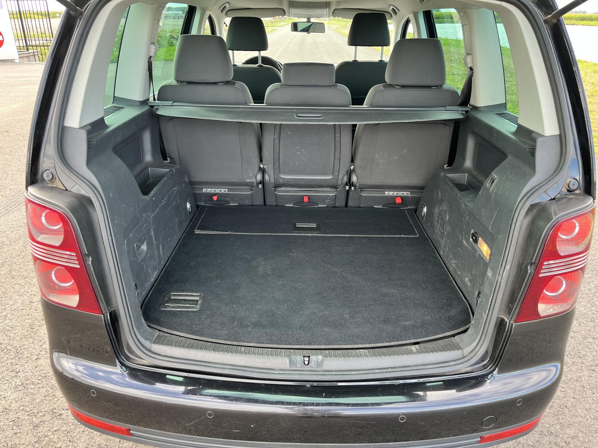 Foto 10 van Volkswagen Touran 1.4 TSI Highline Clima, cruise, stoelverwa