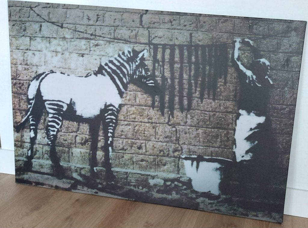Banksy! Man wast strepen van zebra, Ophalen, Gebruikt, Schilderij, 100 tot 125 cm