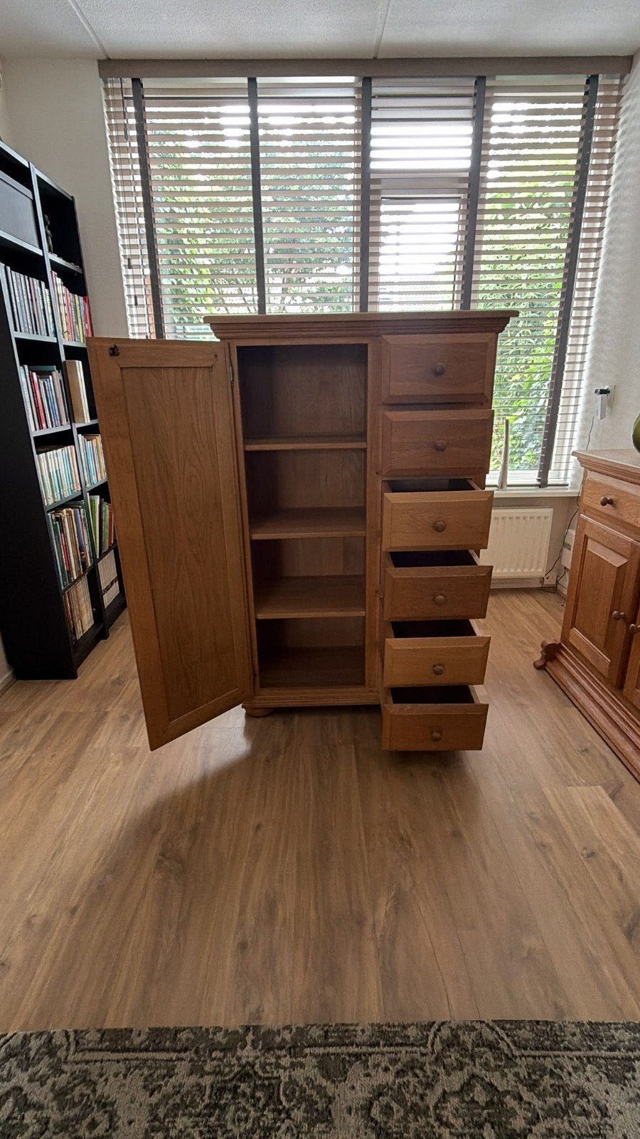 Eikenhouten kast met lades en planken, Ophalen, Gebruikt, Met plank(en), Eikenhout