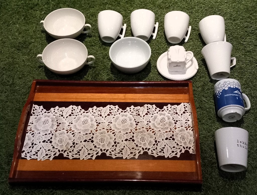 Vintage ingelegd dienblad & 12-delig servies incl Karaca-kop, Overige typen, Ophalen of Verzenden, Zo goed als nieuw