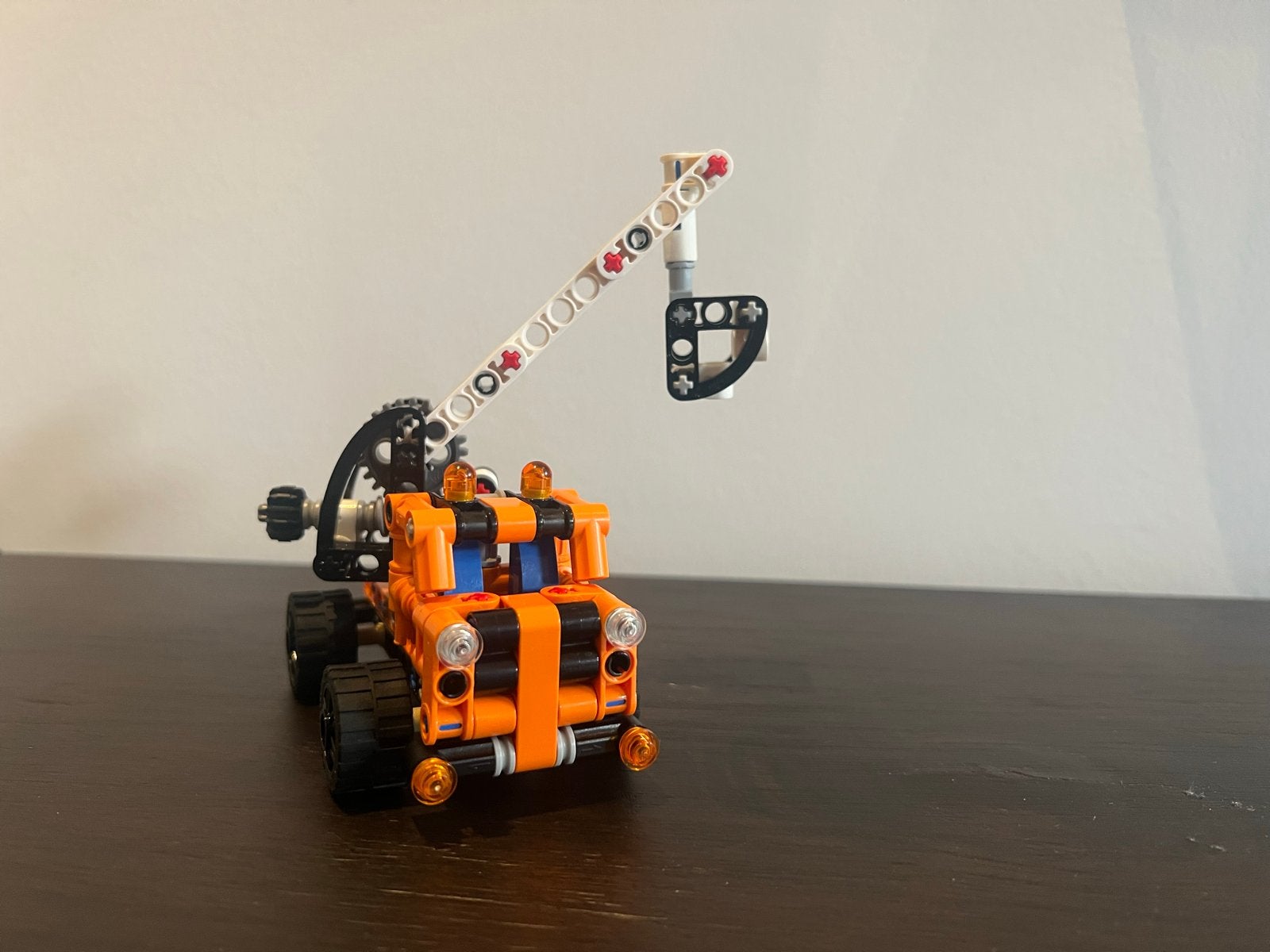 LEGO Technic 42088 Hoogwerker, Ophalen of Verzenden, Zo goed als nieuw, Overige merken