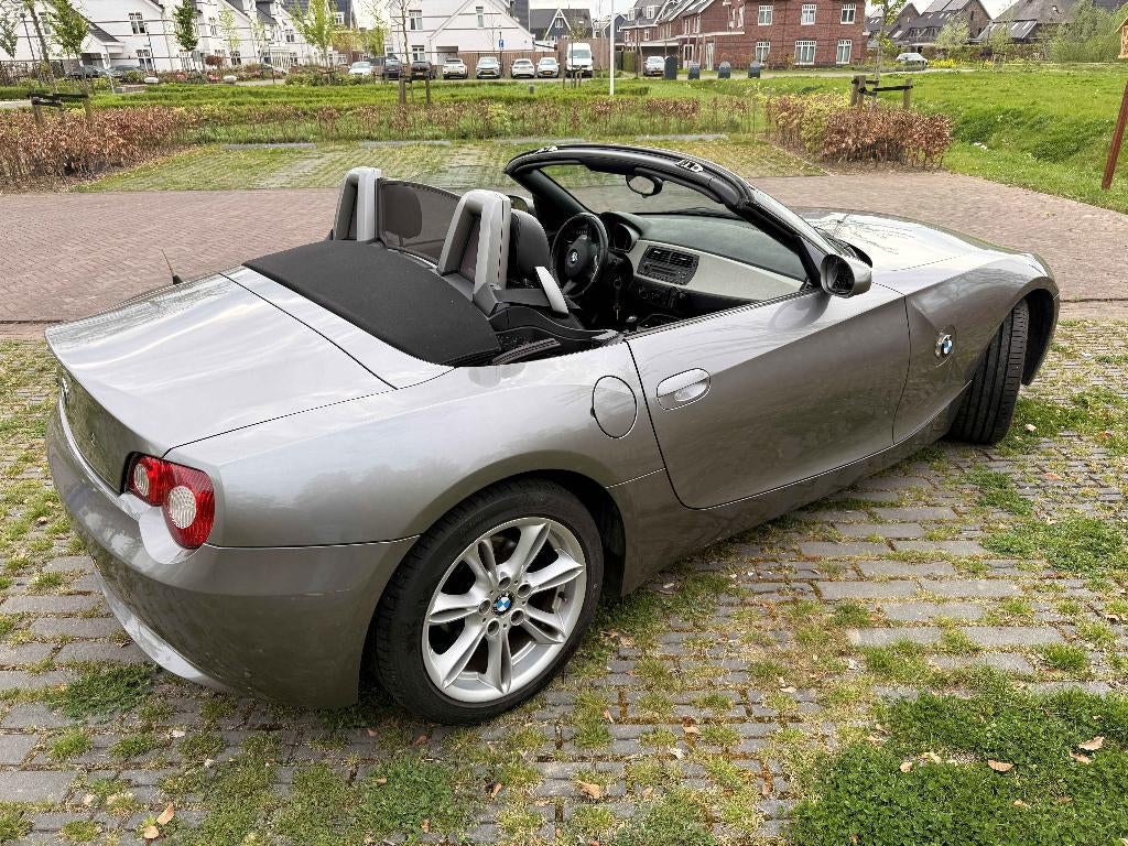 BMW Z4 2.2 I 125KW 2005 Grijs, Auto's, 2171 cc, Achterwielaandrijving, Cabriolet, Handgeschakeld