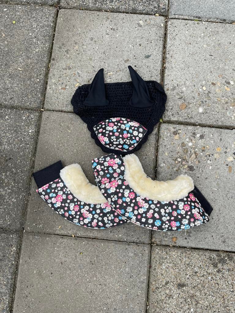 Hoef kapjes en oornetje maat mini shet, Ophalen of Verzenden, Zo goed als nieuw, Overige toepassingen