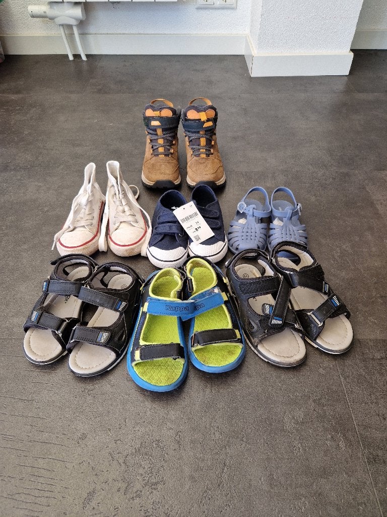 Kinderschoenen en sandalen div maten, Schoenen, Decathlon, Ophalen of Verzenden, Zo goed als nieuw