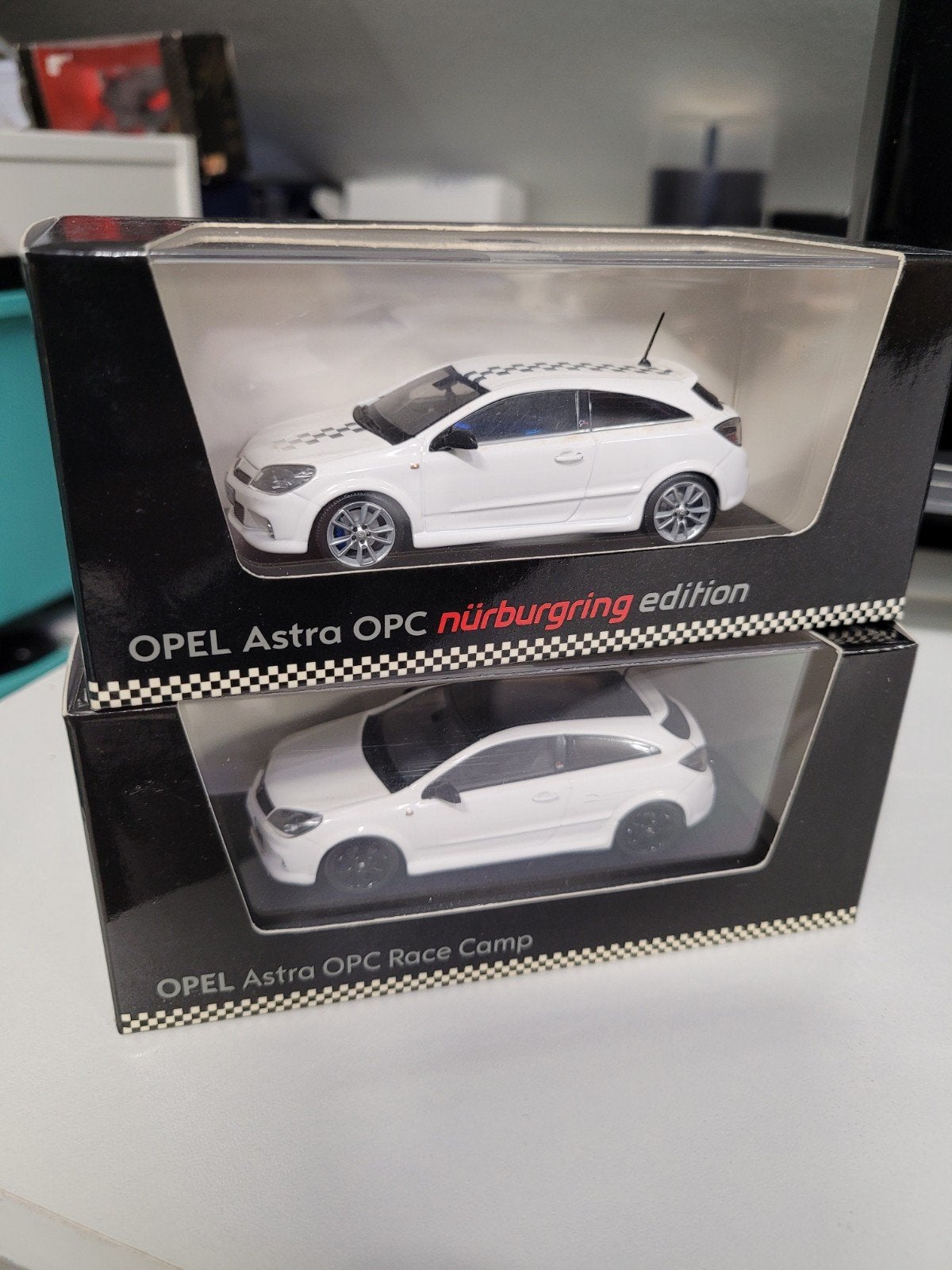 opel astra opc race camp/nurburgring minichamps 1:43, Ophalen of Verzenden, Zo goed als nieuw, Auto, MiniChamps
