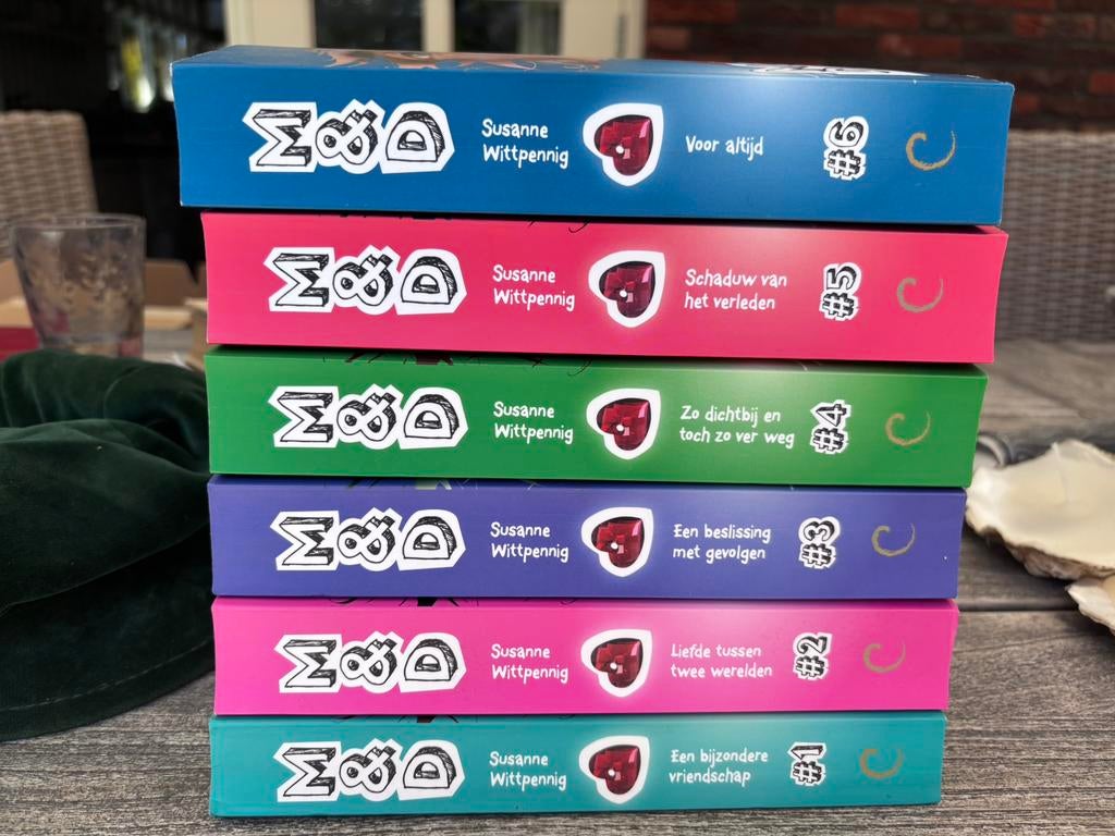 6 boeken van Maaike & Domenico serie, Ophalen, Zo goed als nieuw