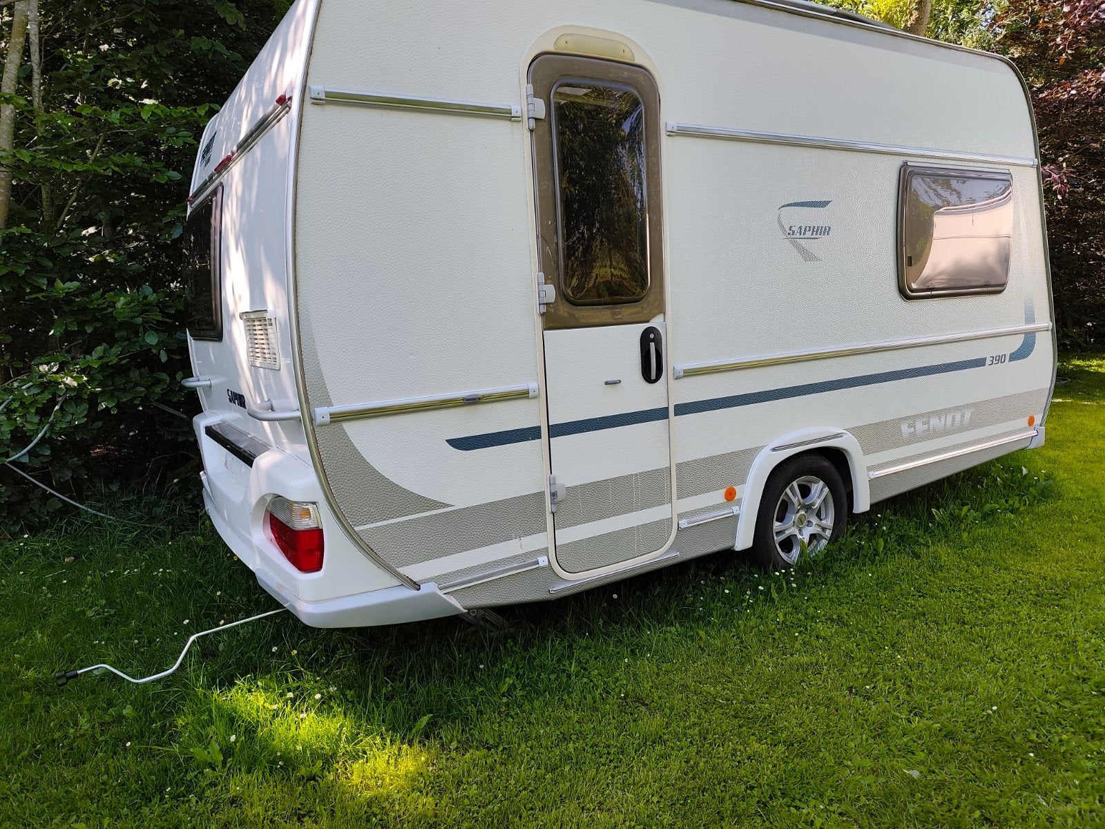 Fendt saphir 390 caravan bwj 2010 (staat in België)., Caravans en Kamperen, Caravans, Rondzit, Particulier, Fendt, Douche