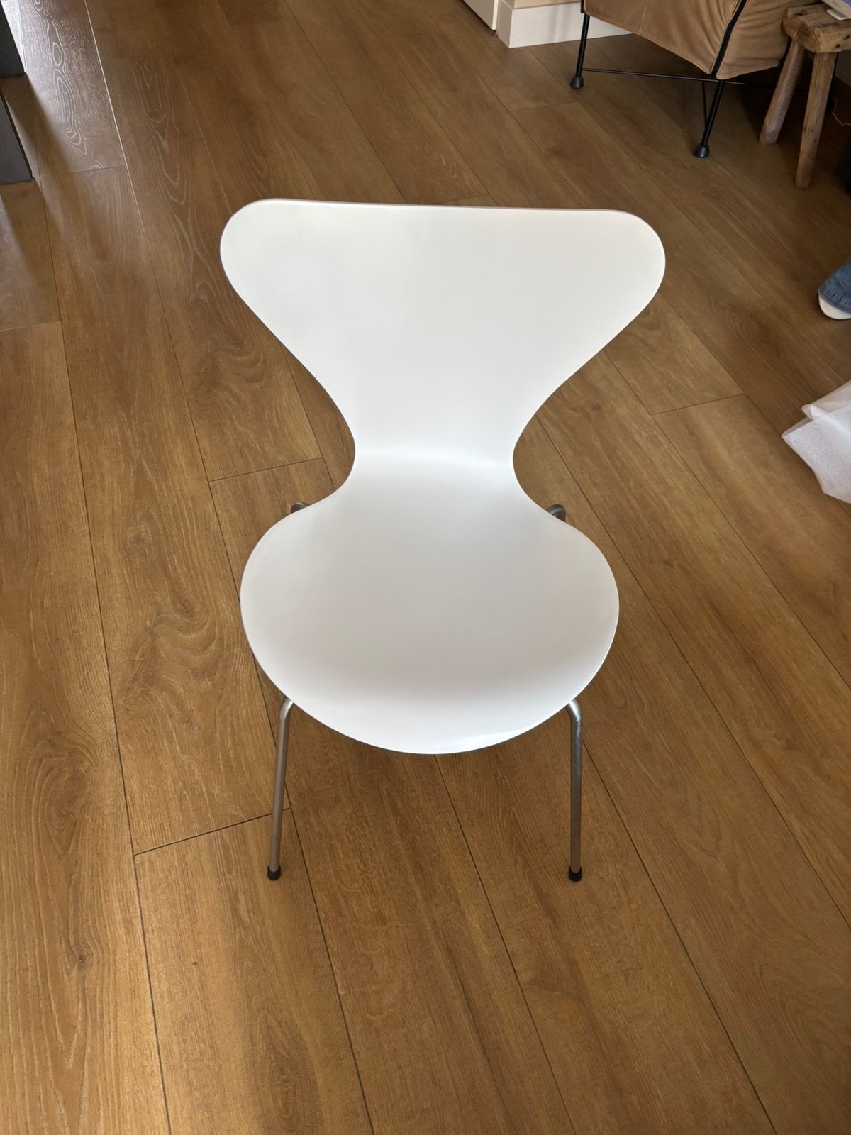 4 Originele Vlinderstoelen (Serie 7) – Prof. Gespoten Wit, Ophalen, Zo goed als nieuw, Wit, Vier