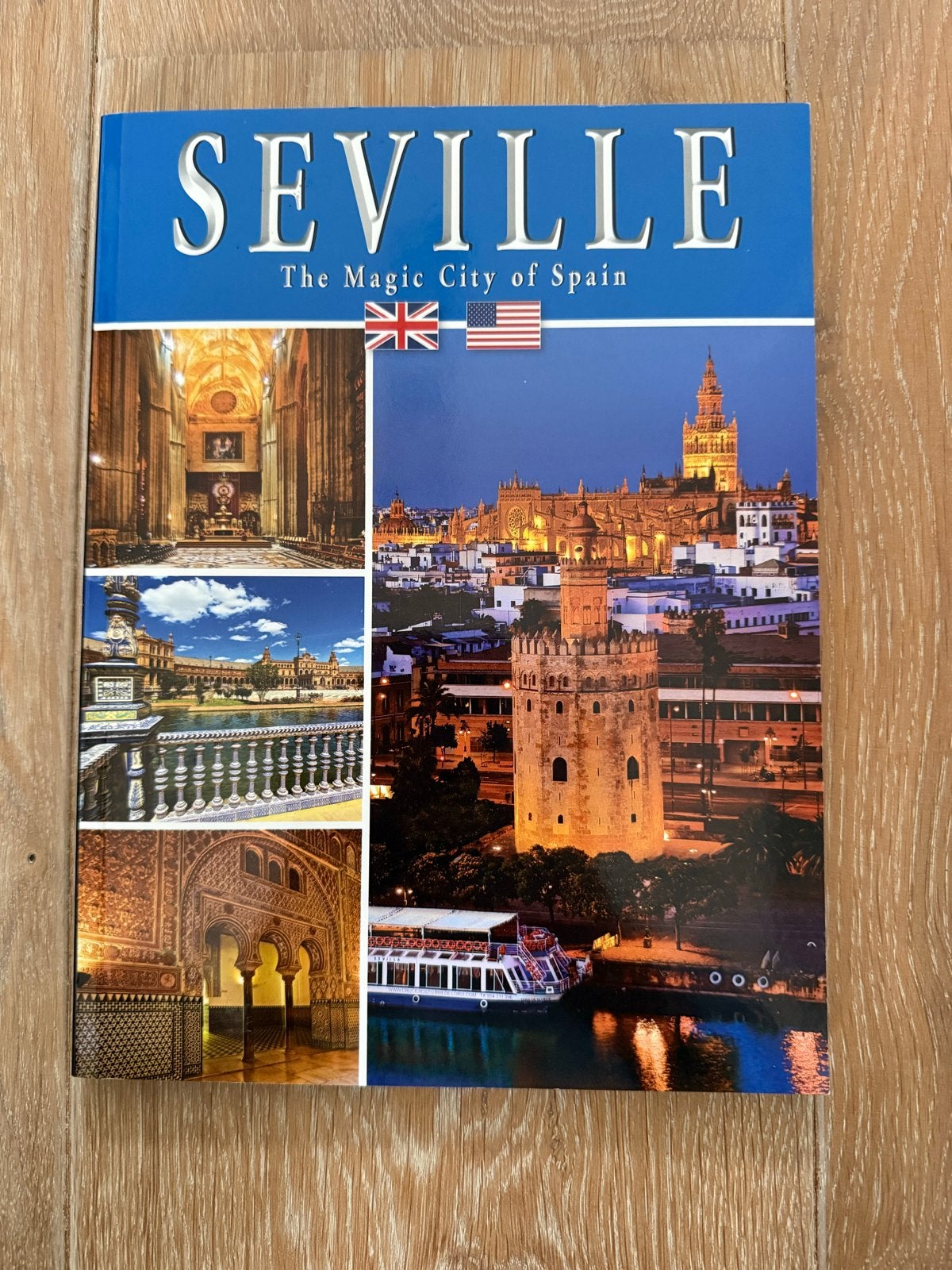 Reisgids Sevilla - The Magic City of Spain (Engelstalig), Overige merken, Europa, Ophalen of Verzenden, Zo goed als nieuw