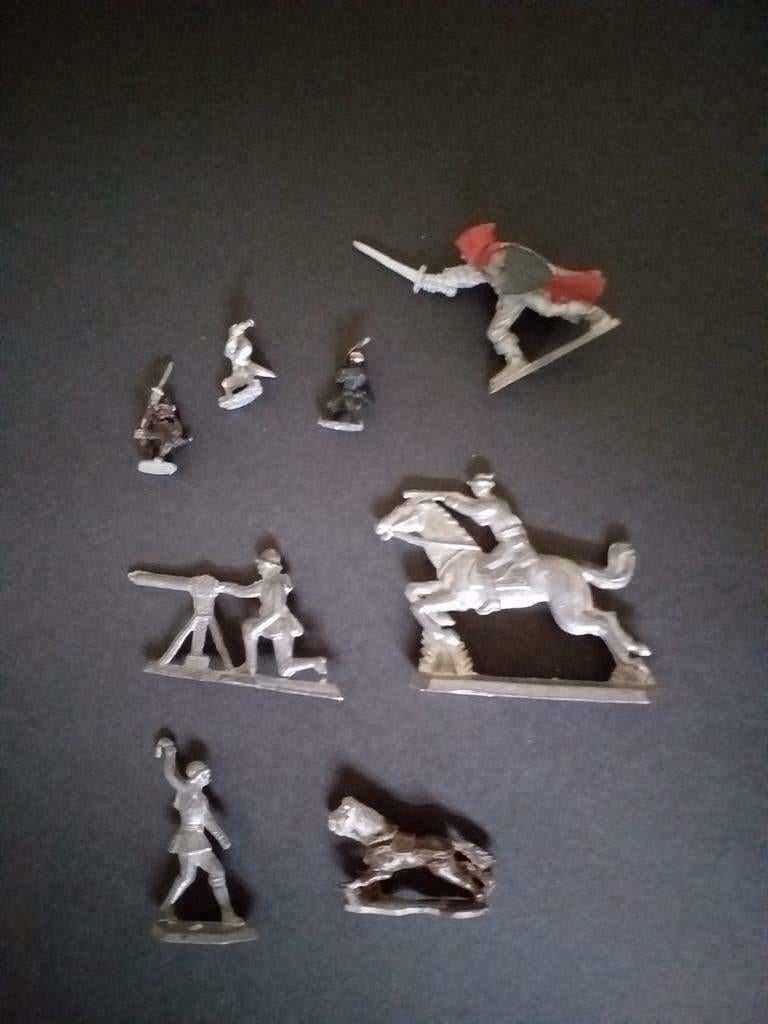 TINNEN FIGUURTJES, Ophalen of Verzenden, Zo goed als nieuw