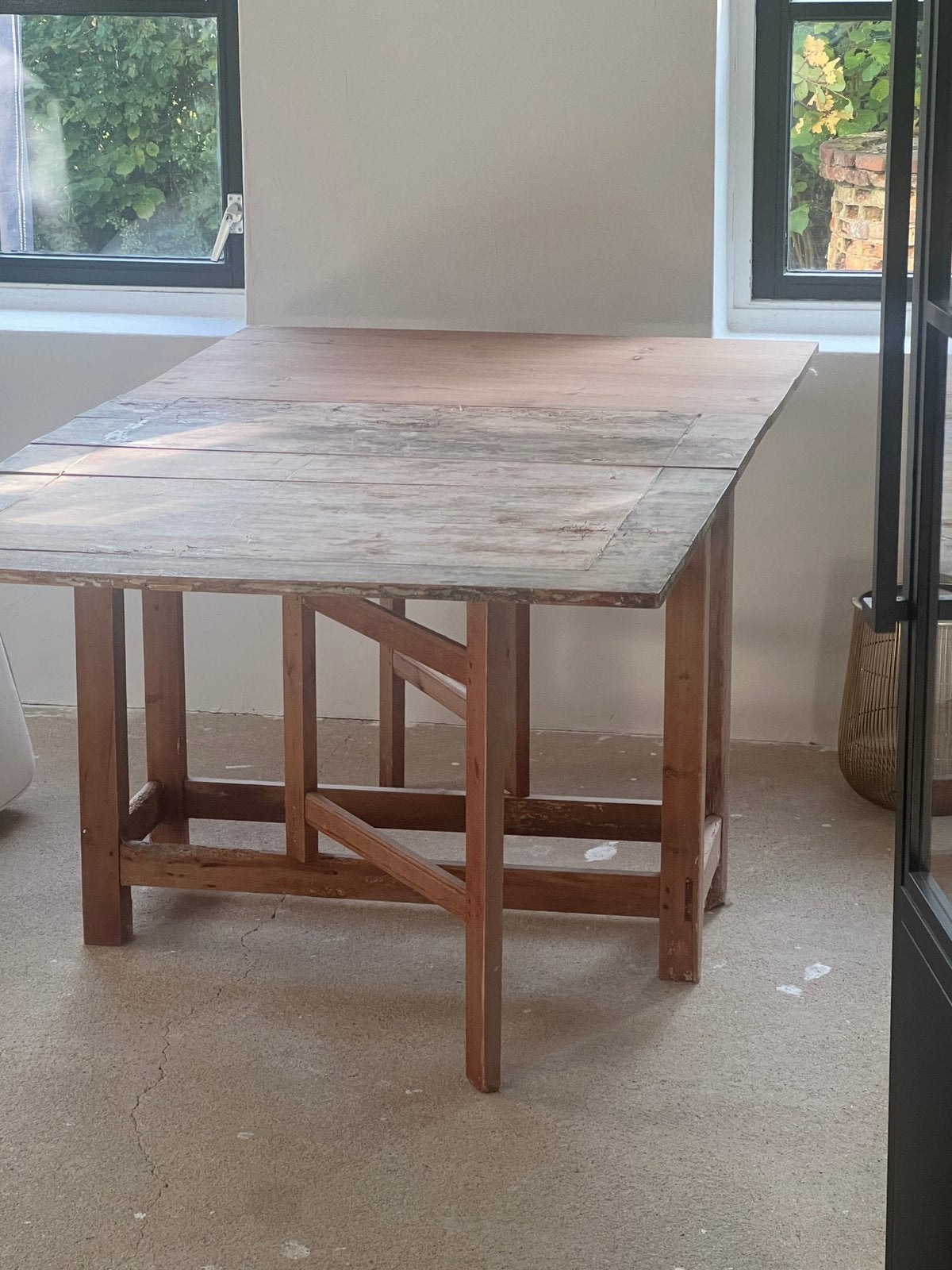 Zweedse slagbordtafel, Ophalen