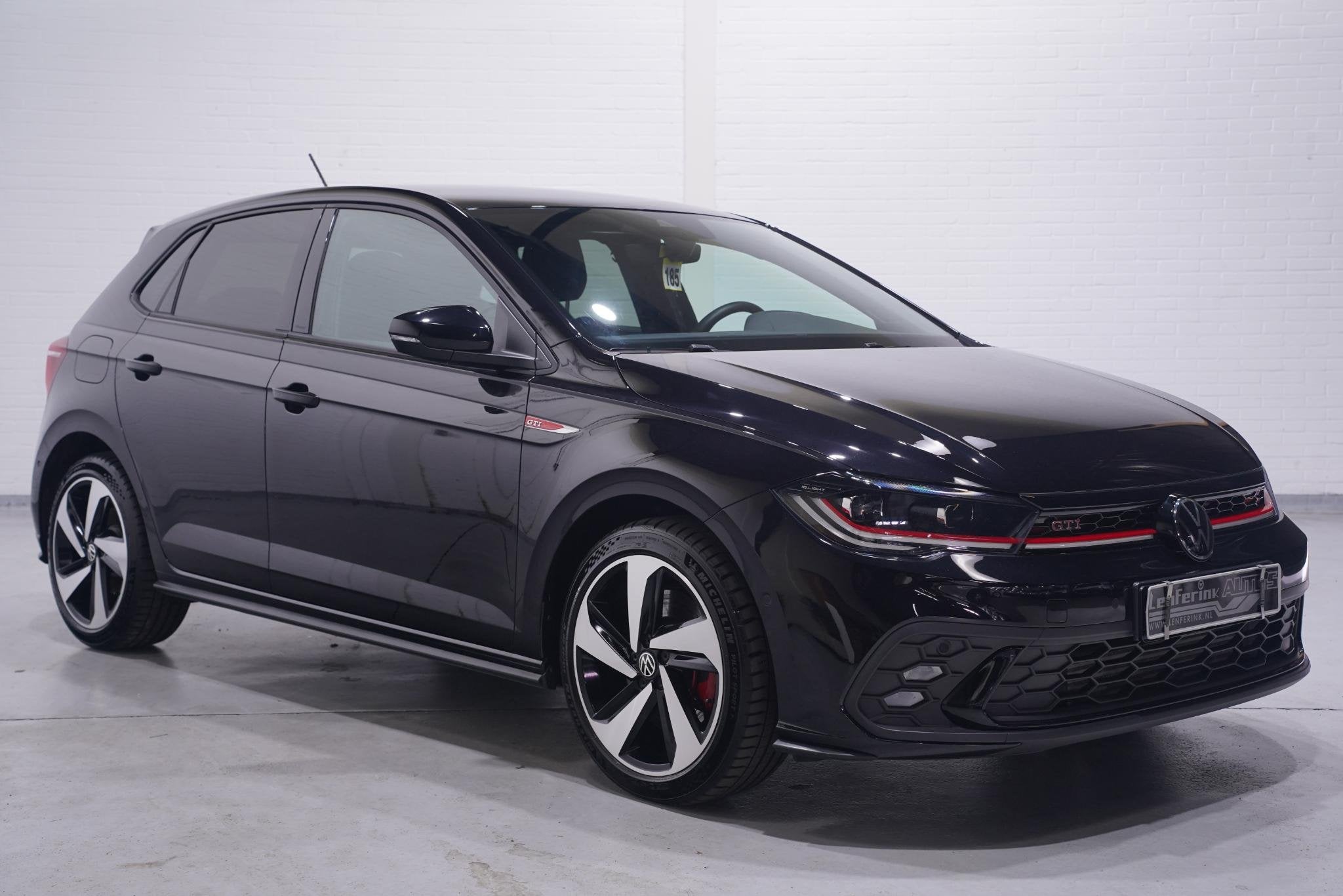 Volkswagen Polo 2.0 TSI GTI Apple Carplay IQ.Light Stoelverw, Auto's, Gebruikt, 4 cilinders, 1984 cc, Zwart