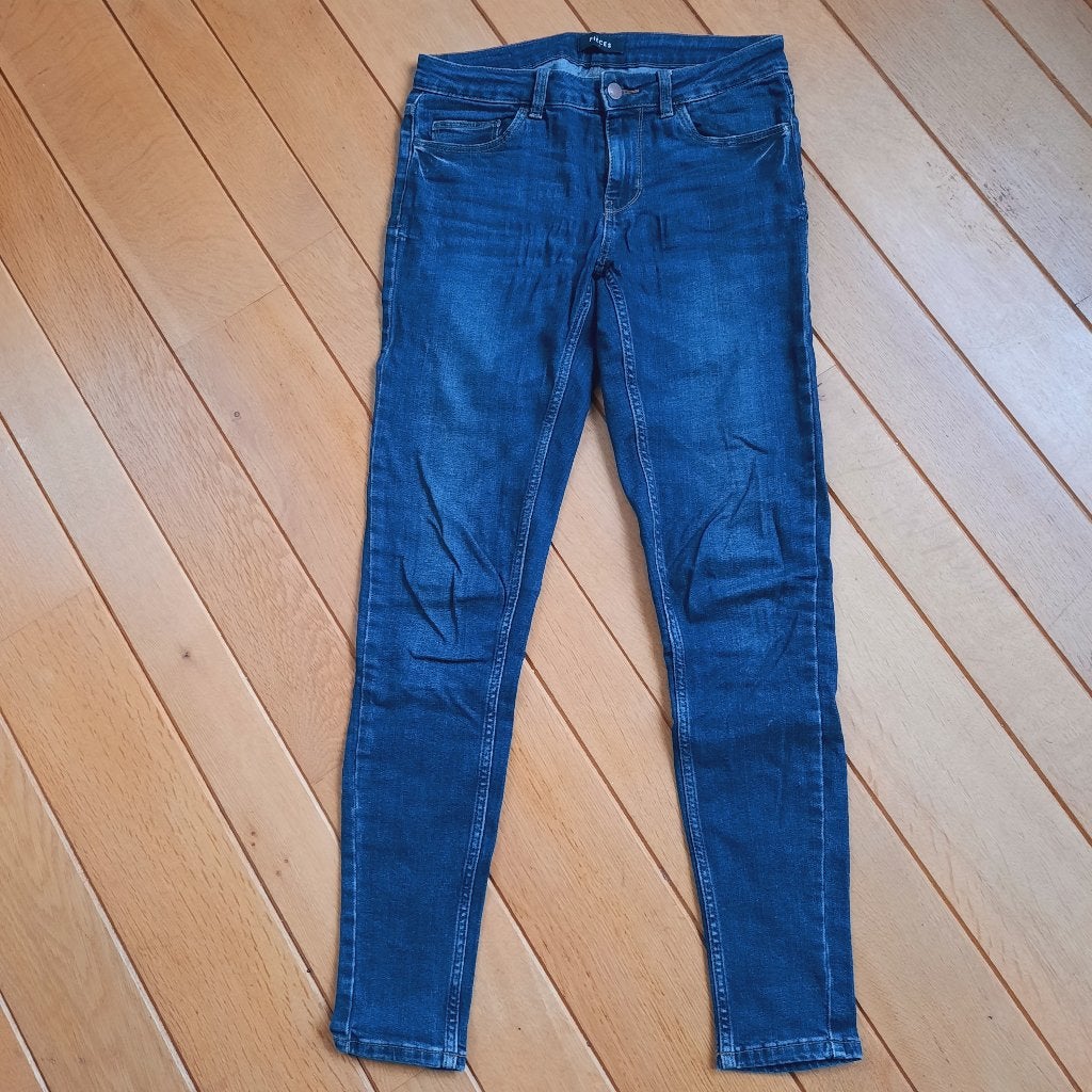 PIECES spijkerbroek blauw maat S, Blauw, Ophalen of Verzenden, Zo goed als nieuw, W28 - W29 (confectie 36)