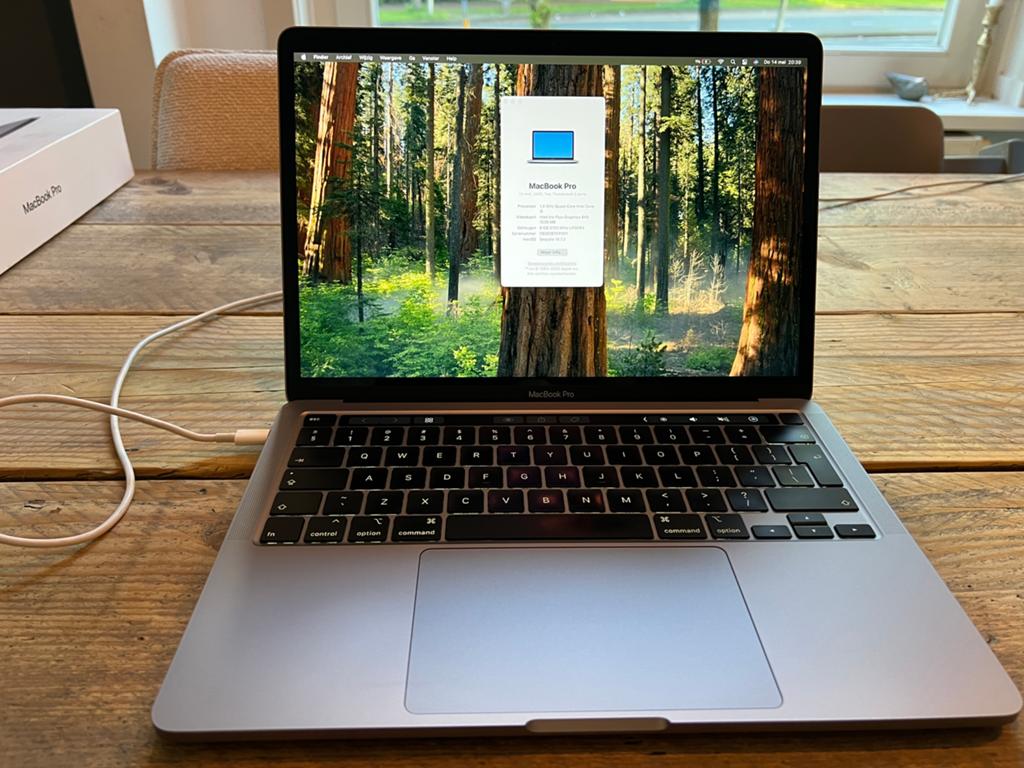 Nette MacBook Pro 13" (2020) | Space Gray | i5 | 8GB RAM, MacBook Pro, 2 tot 3 Ghz, 13 inch, Ophalen of Verzenden