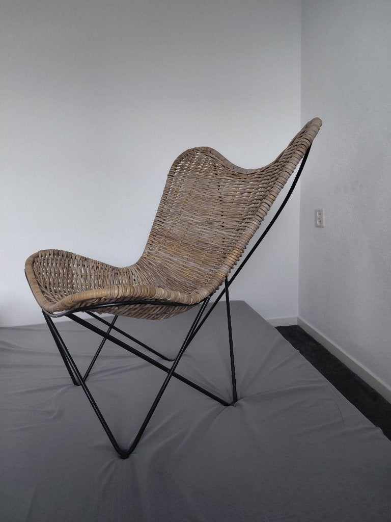 Vlinderstoel, Huis en Inrichting, Stoelen, Ophalen, Riet met metaal zwart onderstel, Riet of Rotan, Zo goed als nieuw