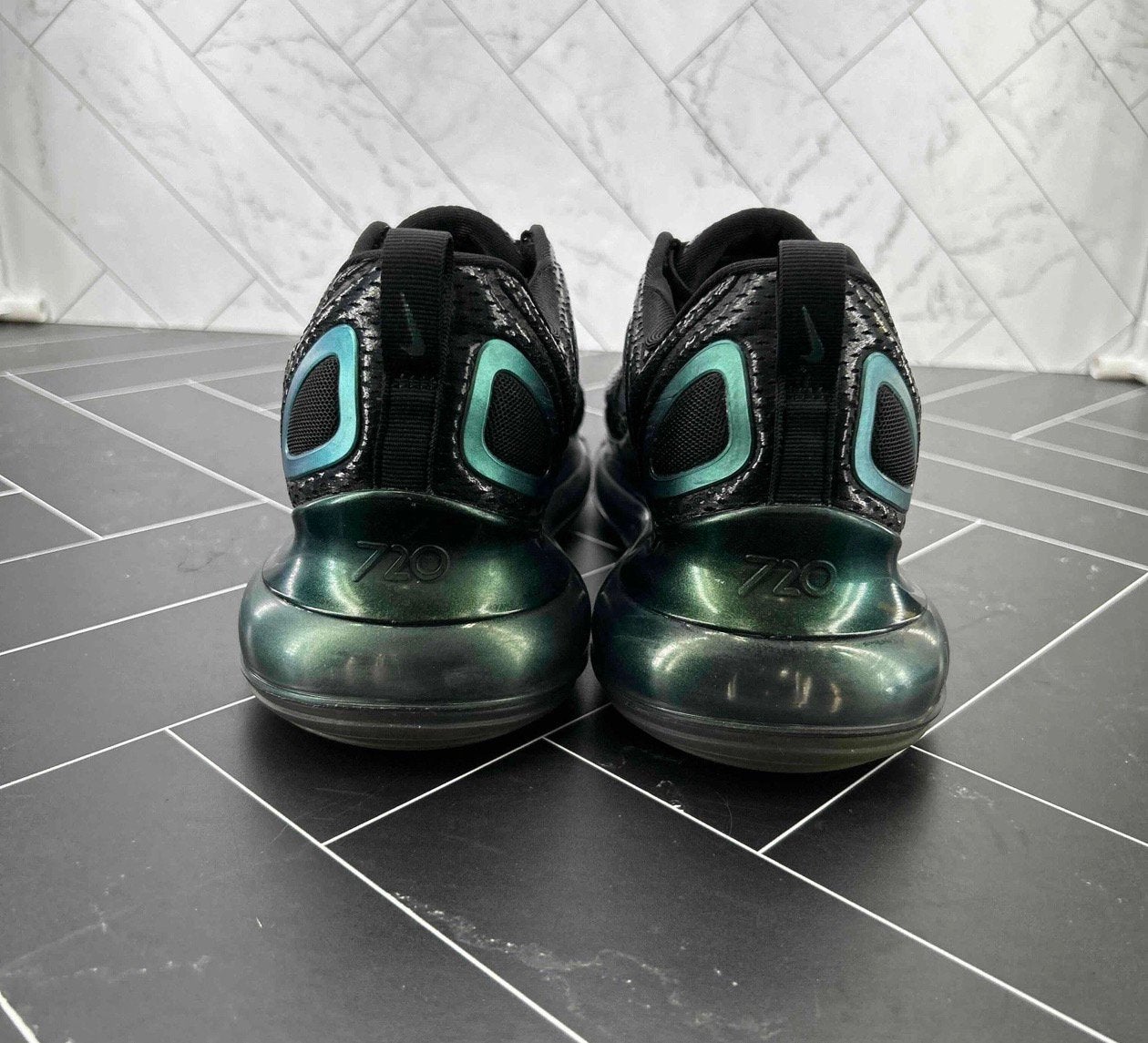 Nike air max 720 maat 45.5, Kleding | Heren, Schoenen, Ophalen of Verzenden, Nieuw