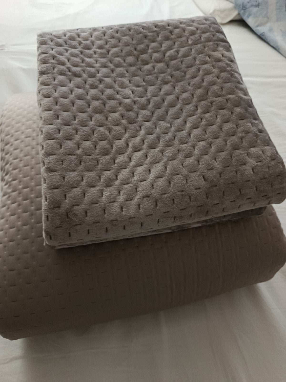 Groot Linnick Home Comfort Sprei - Velours & Satijn, Gebruikt, Overige merken, Jongetje of Meisje, Beige
