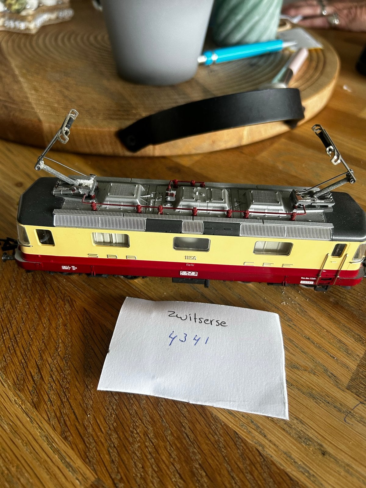 Fleischmann SBB TEE Locomotief (4341) - Beige/Rood, Gebruikt, Verzenden, Fleischmann, Gelijkstroom