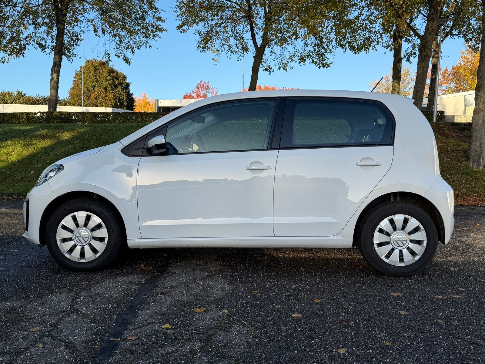 Volkswagen Up 1.0 BMT  65 Hp Airco, NAP,, Auto's, 4 stoelen, Origineel Nederlands, Handgeschakeld, Particulier