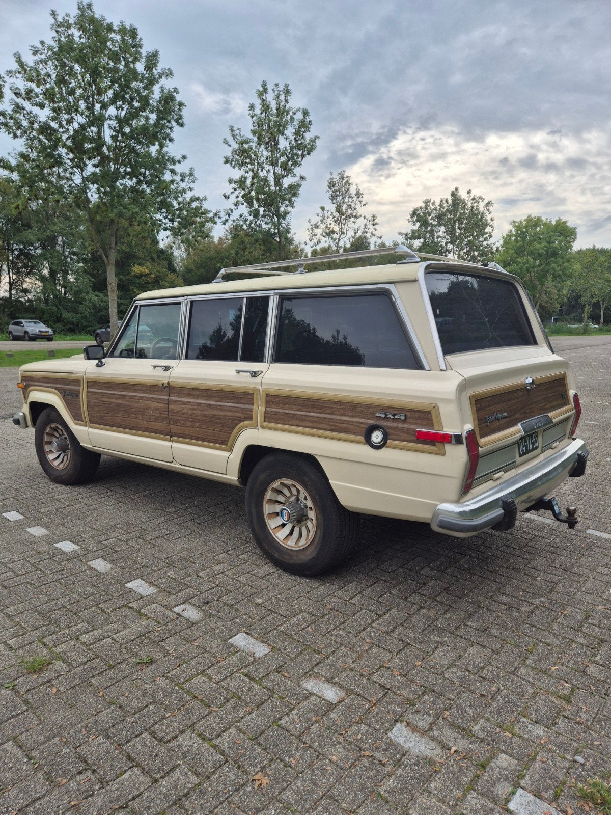 Jeep Wagoneer 5.9 AUT 4WD 1976 Beige, Auto's, Automaat, Leder en Stof, Beige, Vierwielaandrijving