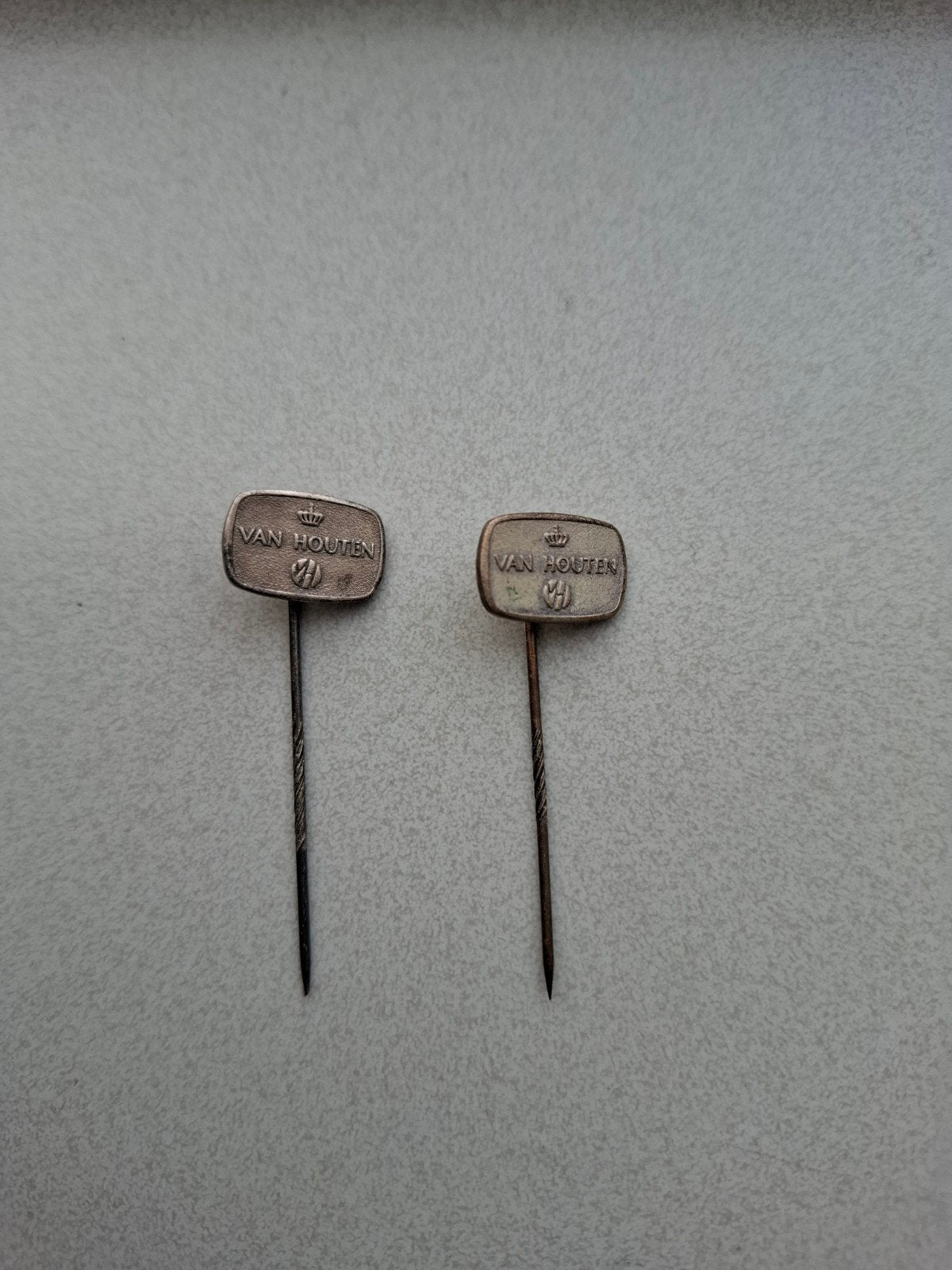 Vintage speldjes pins prikkers steekspeld Van Houten, Ophalen of Verzenden