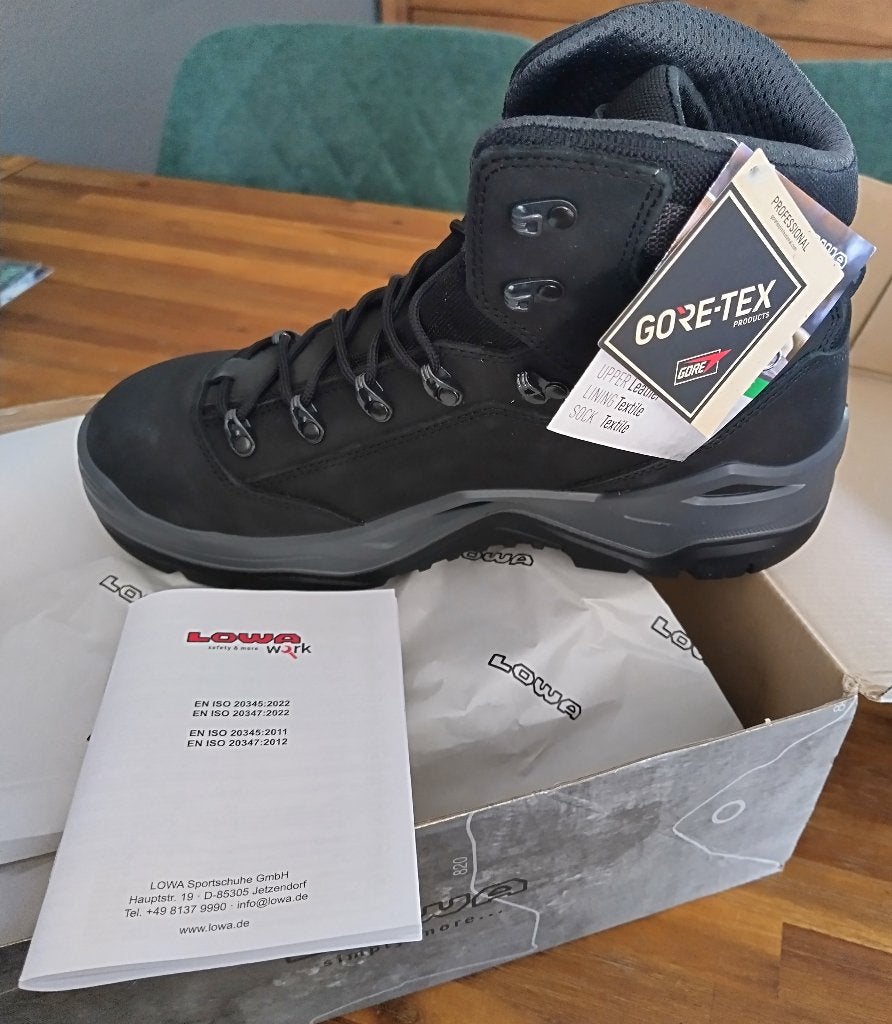 Nieuw Lowa renegade work 2 gtx mid maat 45 hoog nieuw, Kleding | Heren, Schoenen, Ophalen, Zwart, Nieuw, Wandelschoenen of Bergschoenen