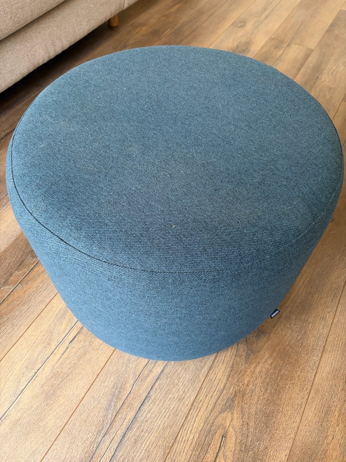SofaCompany Glory poef/salontafel met glazen blad, Ophalen, Rond, Zo goed als nieuw, Stof