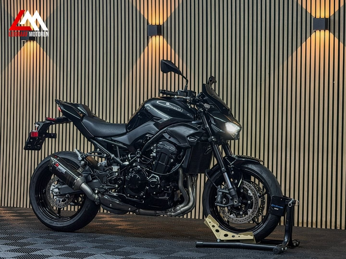 KAWASAKI Z900 PERFORMANCE - 2026 - Quickshifter - Akrapovic, 4 cilinders, 948 cc, Bedrijf, Onbekend