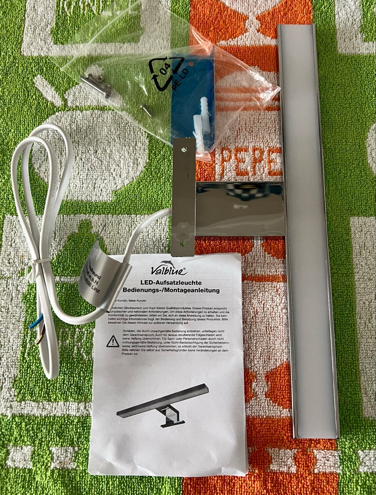 Moderne LED-opbouwlamp met witte diffuser en chroom, Metaal, Wit, Overige merken, Nieuw