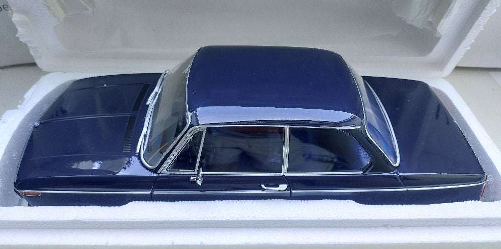 KK-Scale 1:12 BMW 1602 2.Serie 1974 donkerblauw nieuw, Ophalen of Verzenden, Nieuw, 1:9 t/m 1:12, Auto