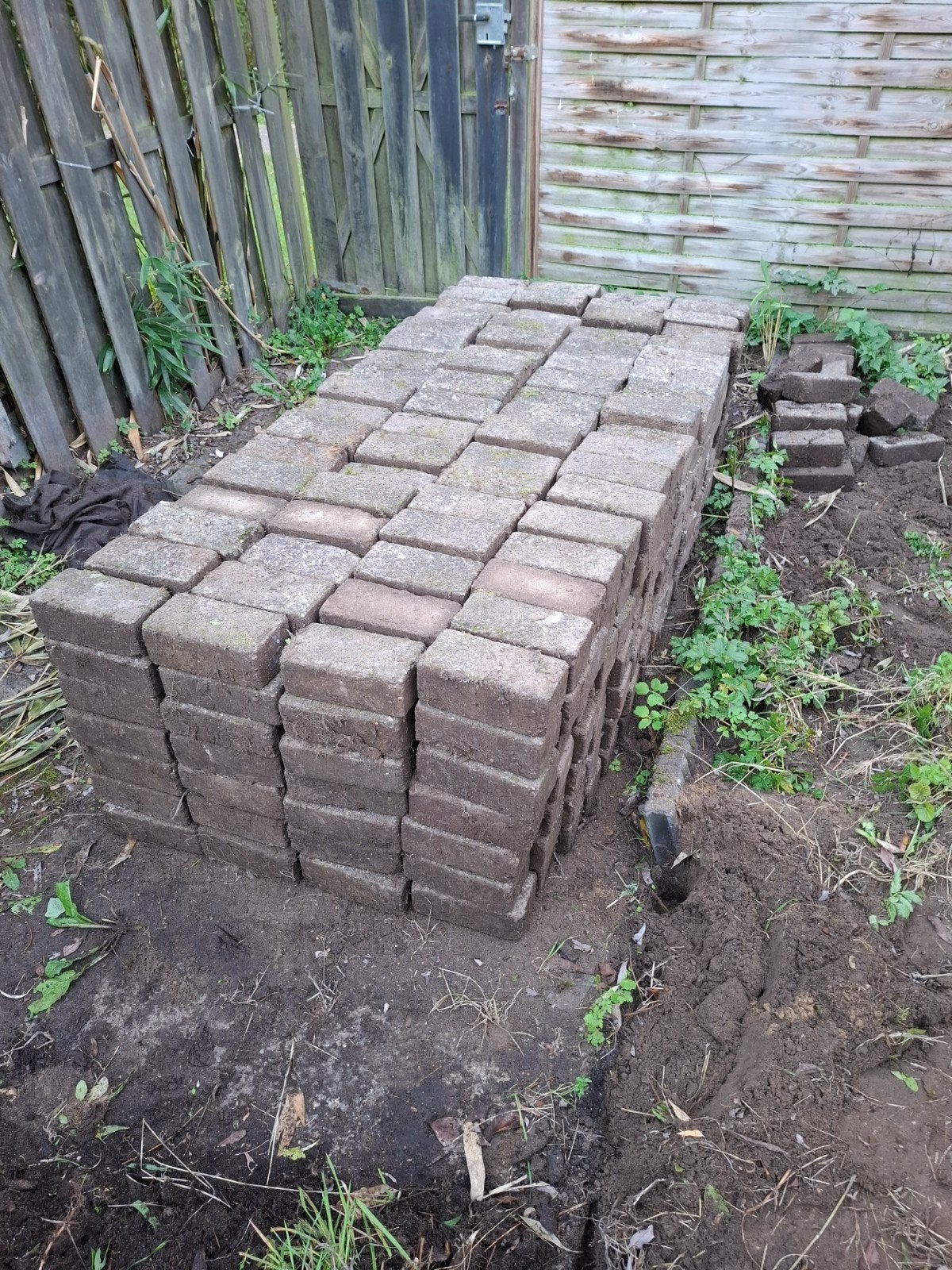 Gebruikte betonnen straatstenen - 577 stuks, Ophalen, Gebruikt, Beton