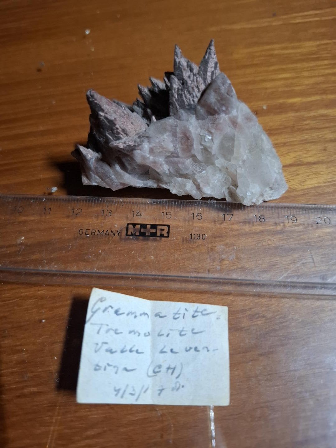Gremmatite Tremolite Mineraal uit Valle Leventina (CH), Verzamelen, Ophalen of Verzenden, Mineraal