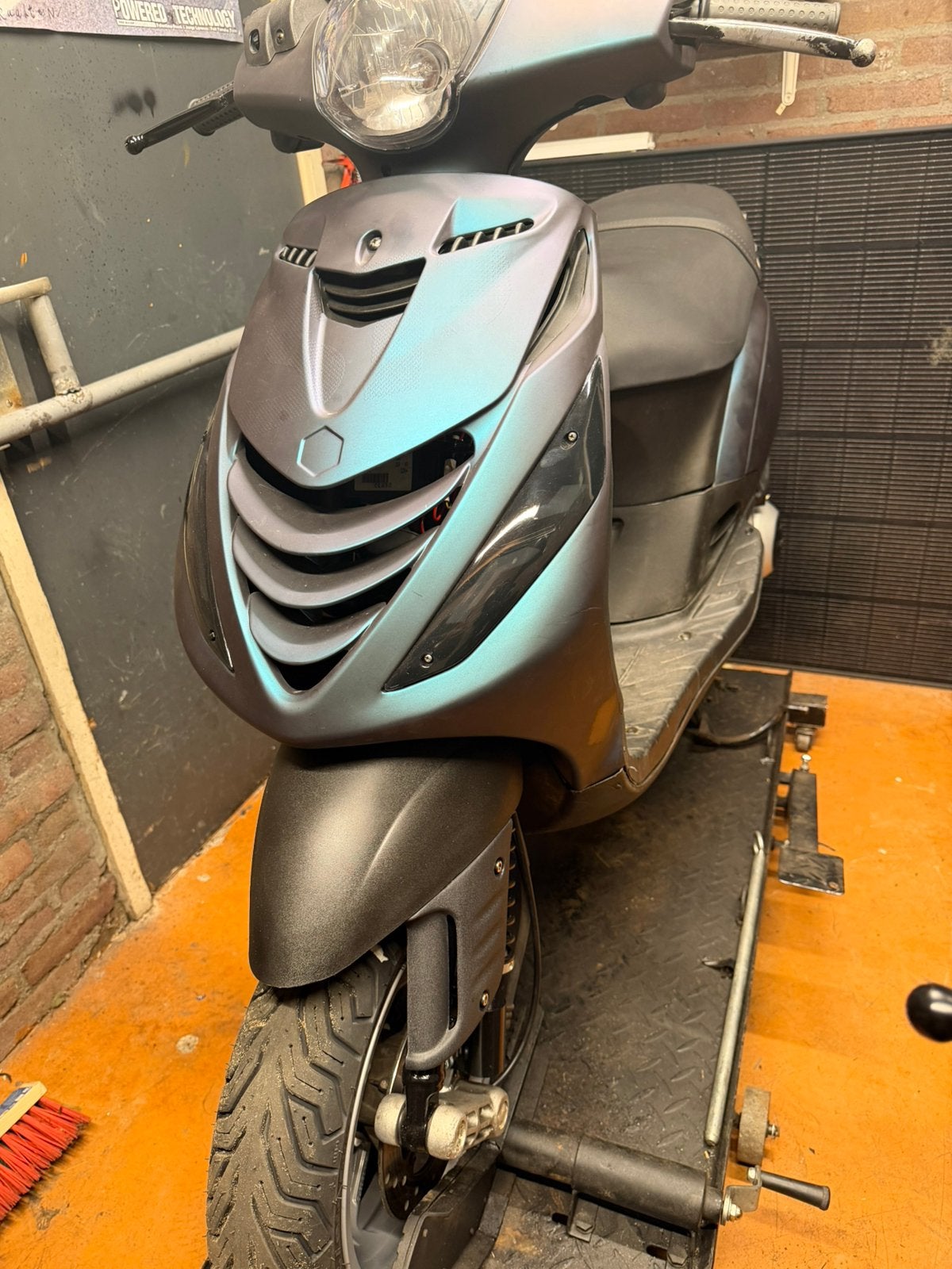 Piaggio zip 125cc 4t sp voorvork, Fietsen en Brommers, Ophalen, Zo goed als nieuw, Benzine, Zip