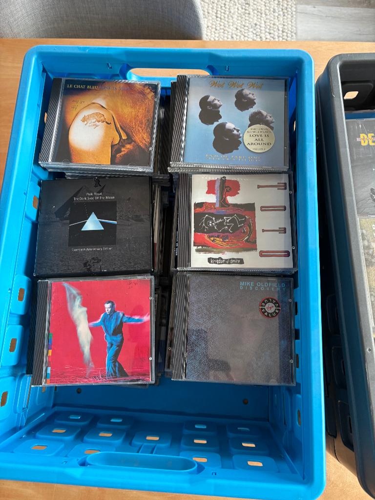 Twee kratten met CD’s (jaren 70-80-90), Ophalen, Zo goed als nieuw